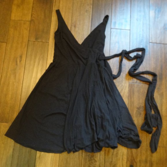 Victoria's Secret Dresses & Skirts - Victoria's Secret Moda Wrap Dress